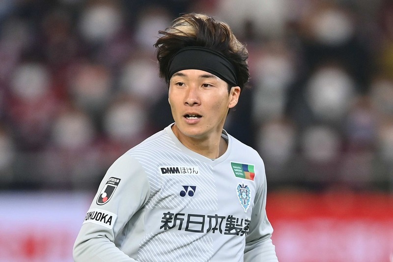 福岡が山岸祐也のヘディング弾で5試合ぶりの白星！ 京都は最後