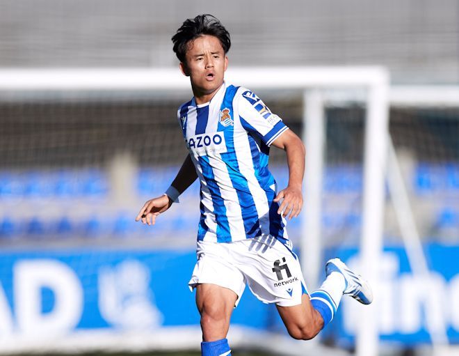 久保建英選手が得点を決めた時のボール サッカーボール