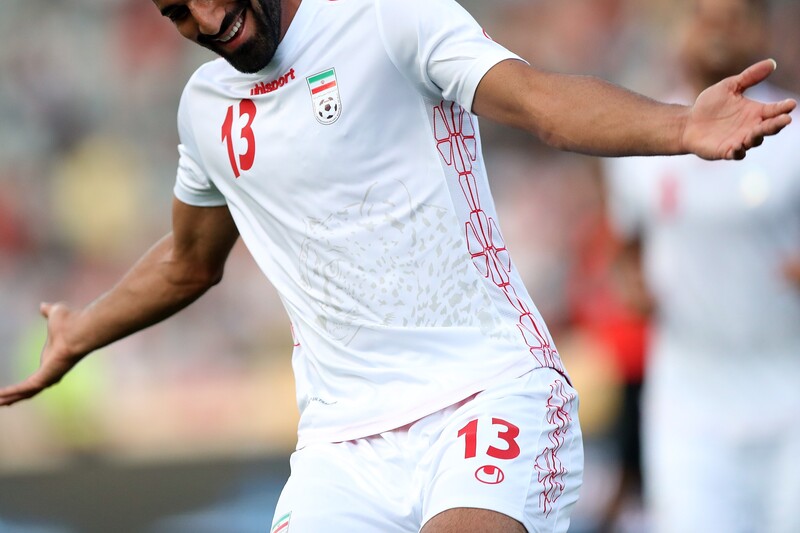 新品未使用イラン代表サッカーユニフォーム 120172_ext_04_0_L.jpg