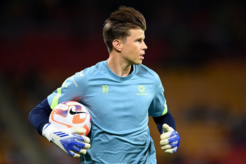 代表OBも「奇妙」と疑問視。名古屋の守護神ランゲラックはなぜ豪州代表