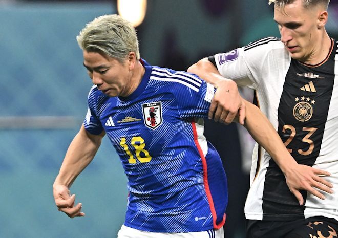 なんと“主役”は浅野拓磨！ FIFAが投稿したW杯第１戦16試合のコラージュ 