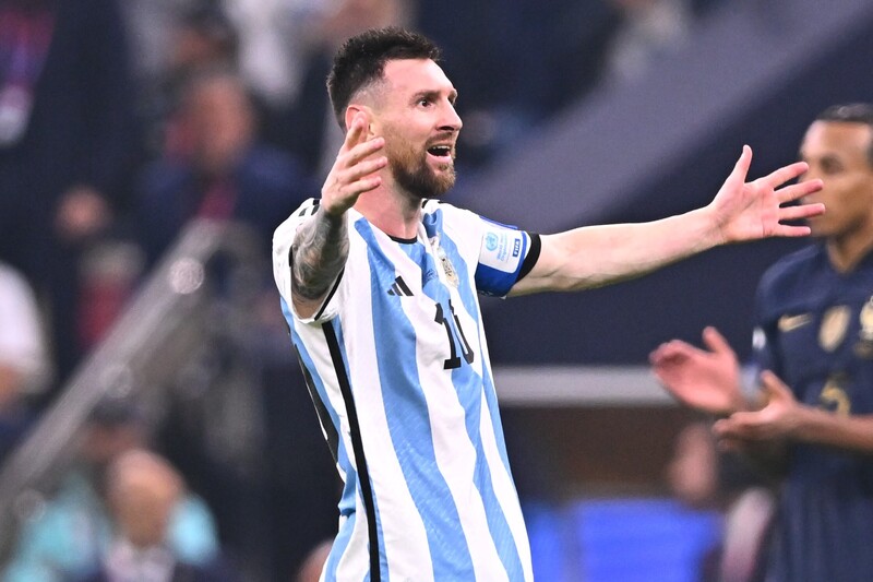 メッシが全てだ」敵国フランス紙もアルゼンチン代表主将を称賛！「史上