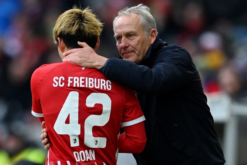 堂安律 フライブルク 堂安律はフライブルク残留か。SDが明かす “1年後の約束”「君はさらに