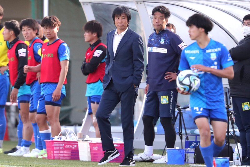 J3沼津の指揮官・中山雅史が直面する高い壁「口で言っても