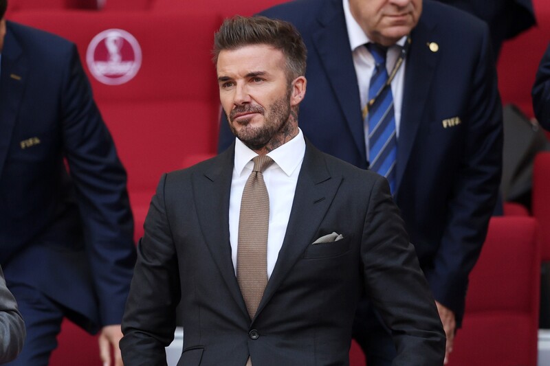 ベッカム像 ベッカム像 2025年最新】ベッカム ブロンズ像の人気アイテム - メルカリ