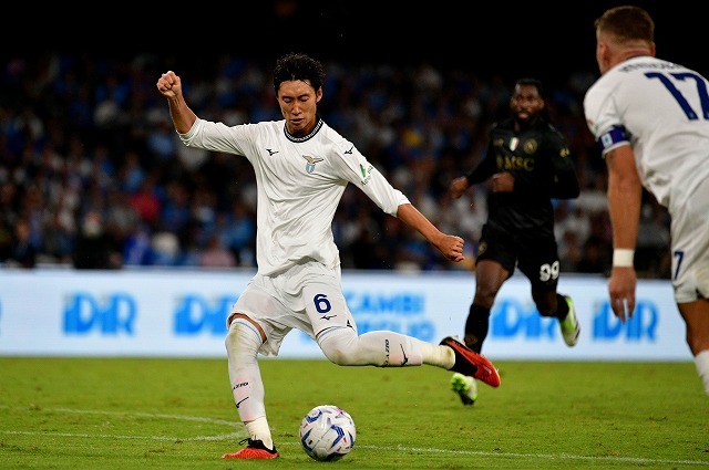 エグいシュート決めたなあ」ラツィオ鎌田大地の鮮烈ゴラッソに称賛の声