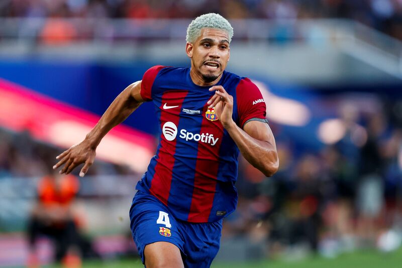 世界のトップ5に入るCB」「ピケの後継者に相応しい」分析の