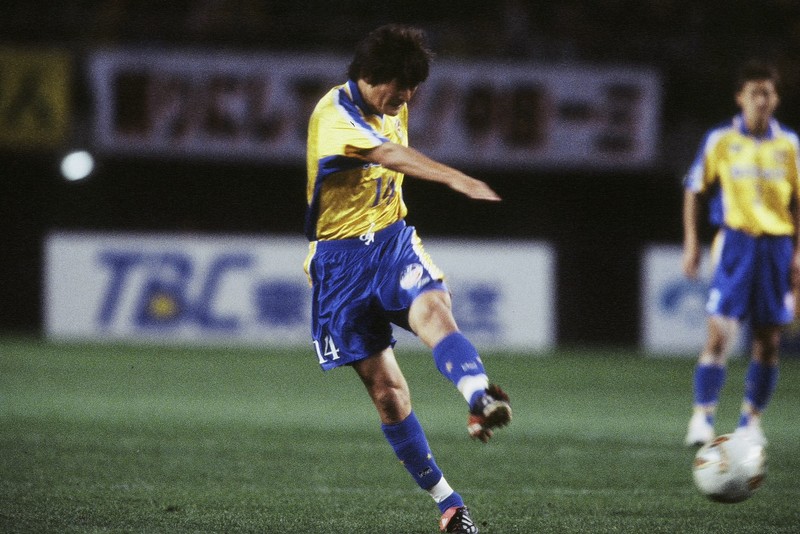 le coq sportif 2002 Jリーグオールスター14 岩本輝雄 元日本代表10番・岩本輝雄が「左利きの会」で特別イベント開催！ 参加