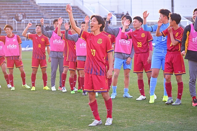 後半2発で初戦突破に貢献。神戸弘陵10番・北藤朔のエースとしての自覚