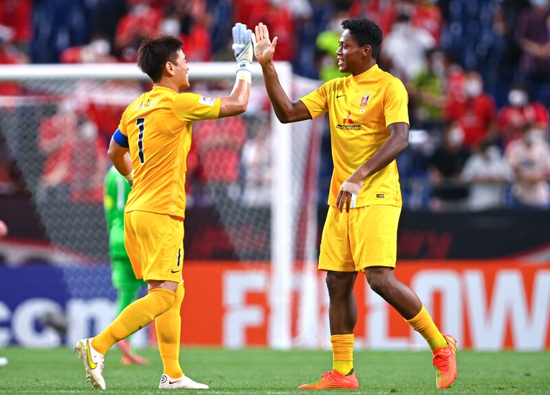 俺たちには共有してきた解決方法がある」西川周作が鈴木彩艶へ唯一無二