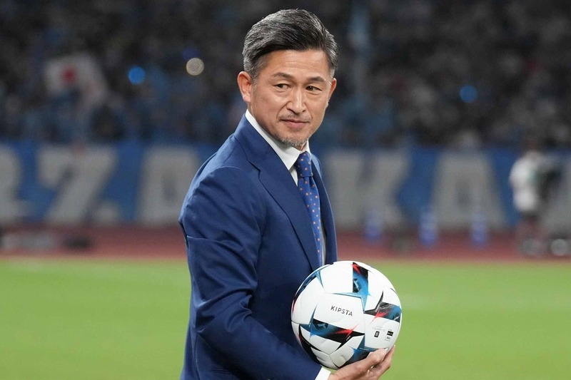 三浦知良直筆サインボール (新品】横浜FC 三浦知良 KAZU 選手 三浦知良直筆サインボール (新品】横浜FC 三浦知良 KAZU 選手