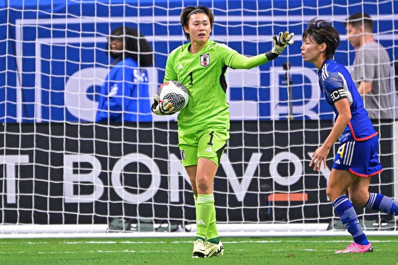 サッカー日本代表カード　なでしこ　山下杏也加選手サイン 山下杏也加【Ayaka Yamashita】 - YouTube