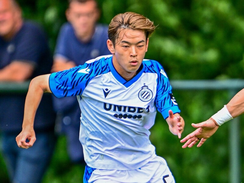 クラブブルッヘ　22-23 ユニフォーム　本間至恩 本間 至恩 選手 クラブ ブルージュ（ベルギー）に完全移籍の