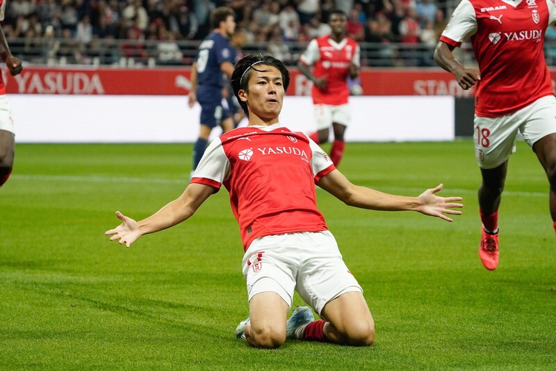 サッカー　日本代表　プレーヤーズベア　中村敬斗　伊東純也　スタッドランス 中村敬斗がドリブラーとして進化した一方、伊東純也は別人のよう
