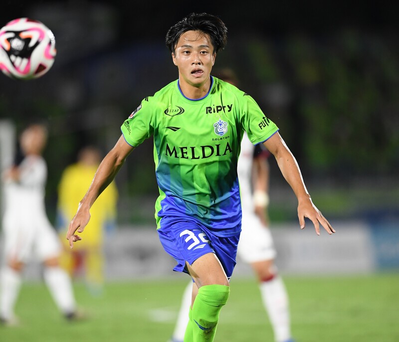 湘南ベルマーレ　ユニフォーム　松村晟怜 この度、松村晟怜選手と2025シーズンの契約を更新しました