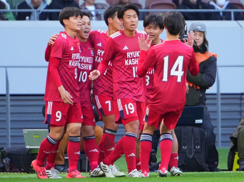 流経大柏が1－0で激戦を制し、17大会ぶり優勝に王手！ 東海大相模は