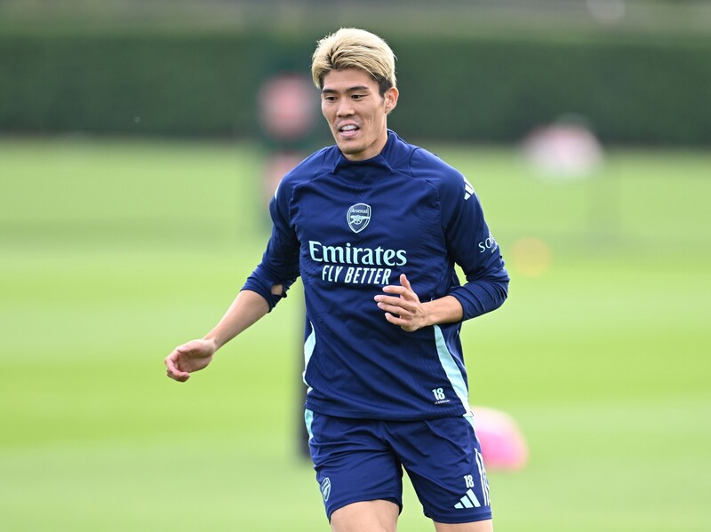 忘れられた男」からプレミア制覇の切り札へ！ 日本代表DFの復帰を現地