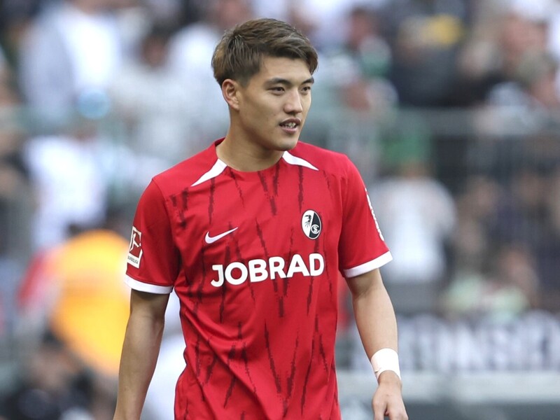 フライブルク堂安律が技ありのミドル弾！ ブンデス7戦ぶりのゴールで