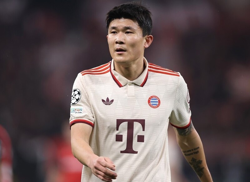 【現地購入新品タグ付き】サッカー韓国代表 キムミンジェ 公式ユニフォーム 172415_ext_04_0_L.jpg