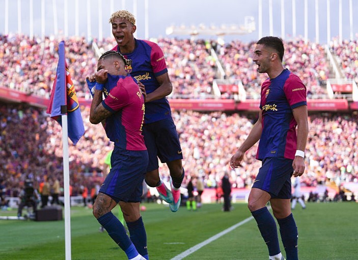 エムバペの2発でマドリーが2－0→バルサが怒涛の4ゴールで