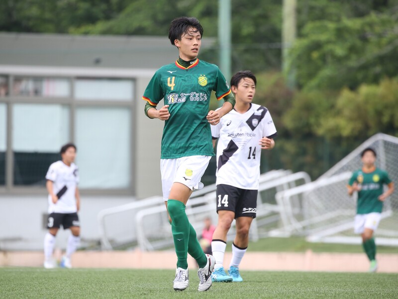 昨季まではCチーム。高さと速さを兼ね備えた左利きの逸材CBが台頭