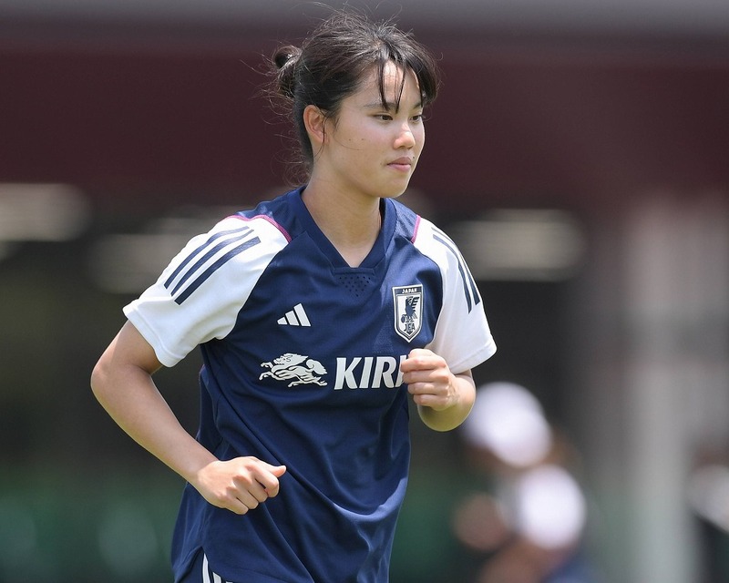 なでしこジャパン　サッカー日本女子代表　岩渕　真奈　 直筆サイン入りフォト Amazon.co.jp: なでしこジャパン サッカー日本女子代表 岩渕