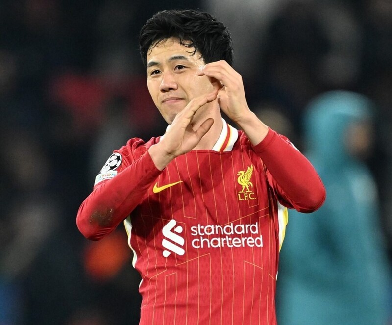 サッカー日本代表 遠藤航選手所属 リバプールFC ジャージ トラックジャケット 正直、まったく予想していなかった」遠藤航の去就決断にリバプール番