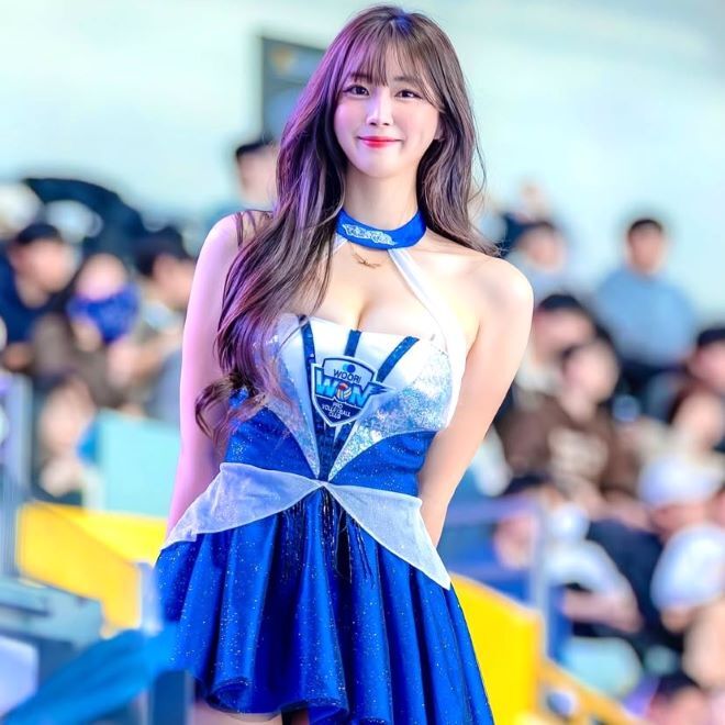 すんごい美人だ！」韓国9頭身チアが公開した“まさかの激変ぶり”に