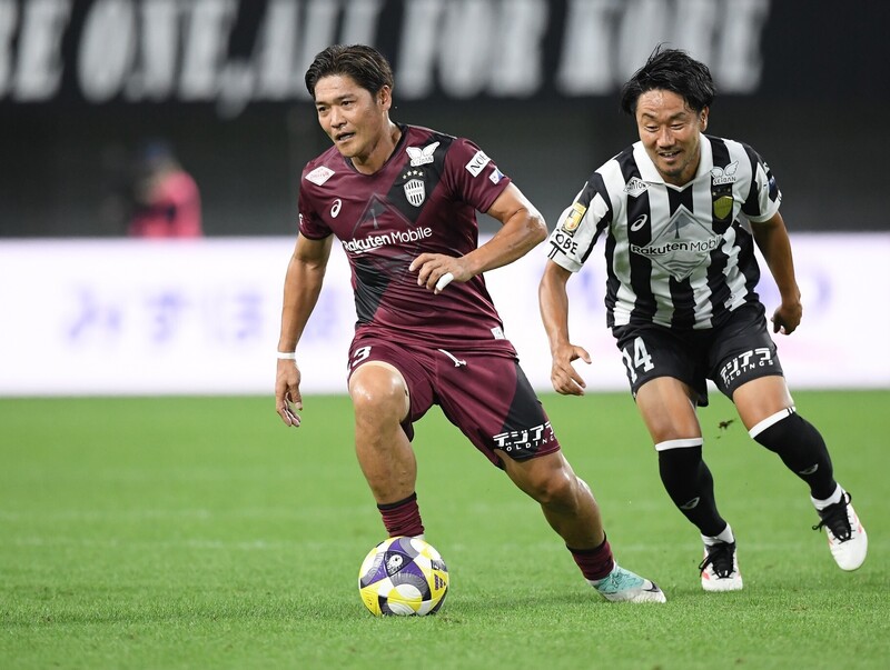 なんでサブの番号をつけなきゃいけないんだ」神戸の“エース番号”着用を