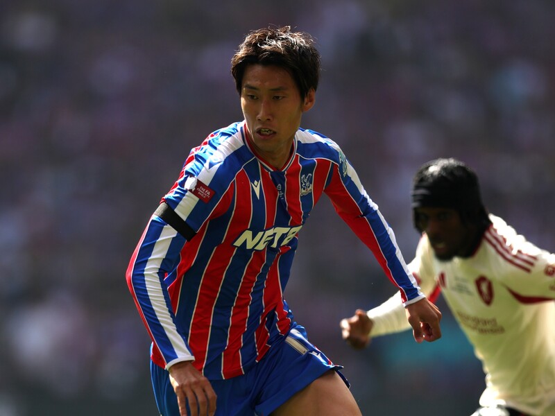 歯磨き粉やん」パレスの新サードユニに反響！ モデル起用された