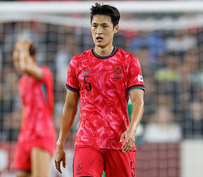 韓国代表 青天の霹靂だ」韓国代表に激震！32歳の主力MFが重傷でW杯絶望か。韓