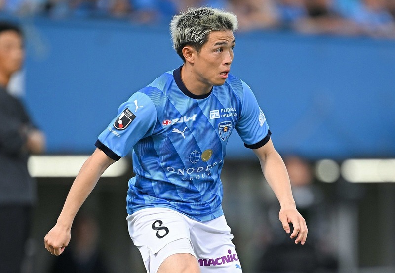 えぐい弾道」「痺れた」豪快ミドル炸裂！ 横浜FCの26歳MFが決めた衝撃