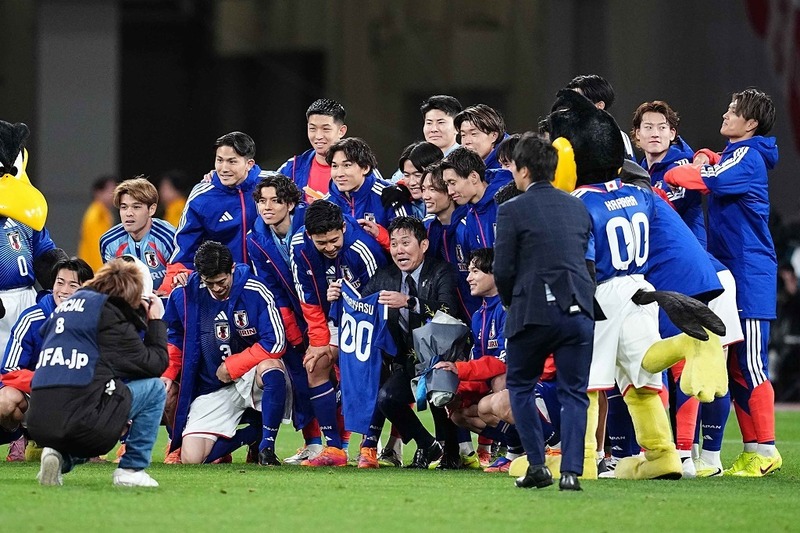 岩本輝雄】森保監督は本当に“引き出し”が多い。町野のシャドー起用は