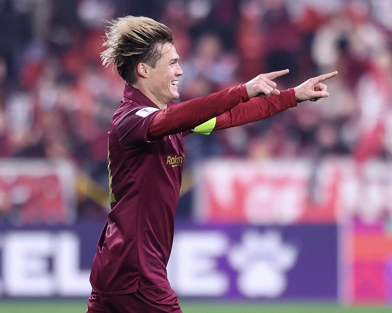 右足でズドン！ ヴィッセル酒井高徳が豪快ボレー弾！ 公式戦2戦連発