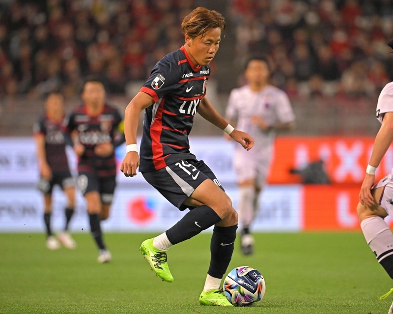 鹿島アントラーズ2025 師岡柊生 首位鹿島が5連勝！ 師岡柊生のゴールで2位FC東京に1－0勝利！ 上位