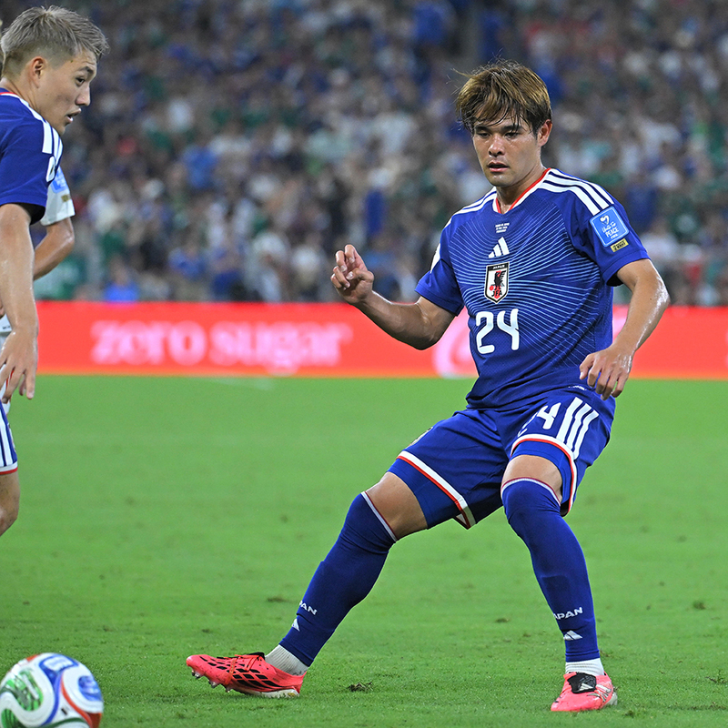 【りゅう】W杯パッチ付き サッカー日本代表 富安健洋 22番 長袖 ユニ 192698_ext_04_0_L.jpg