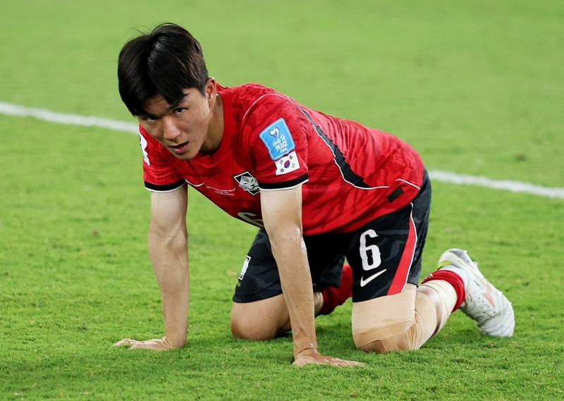 非常に悔しく、申し訳ない」まさかの3位後退。韓国代表MFは肩を落とす