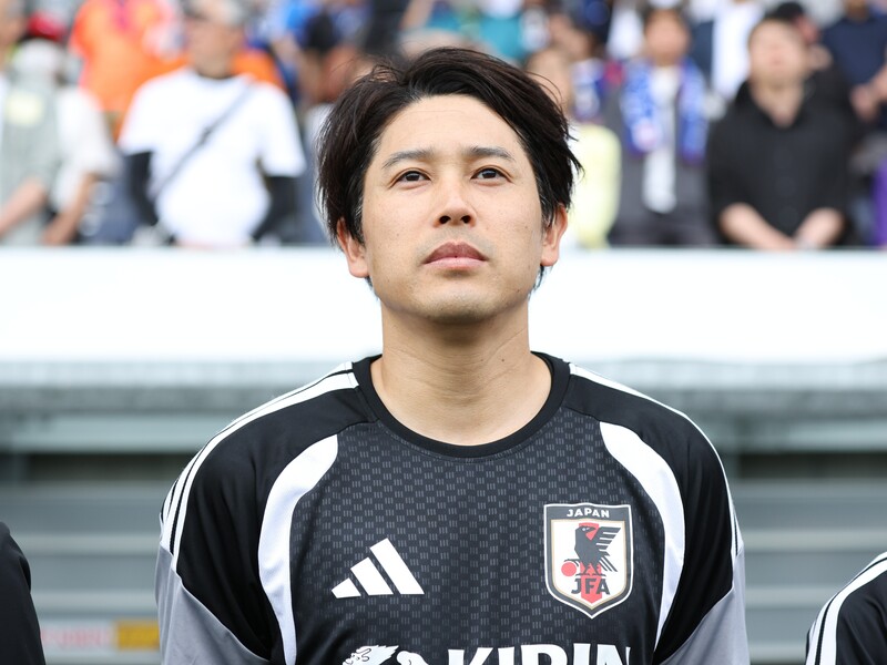 胸熱」「また見れて嬉しい」内田篤人と日本代表元監督の再会にファン