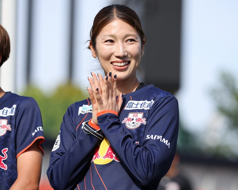 Under Armour サッカーシャツ XXL 仲田歩夢選手25周年記念 眼福すぎる」「かわいい」WEリーガー仲田歩夢の自然体な最新オフ