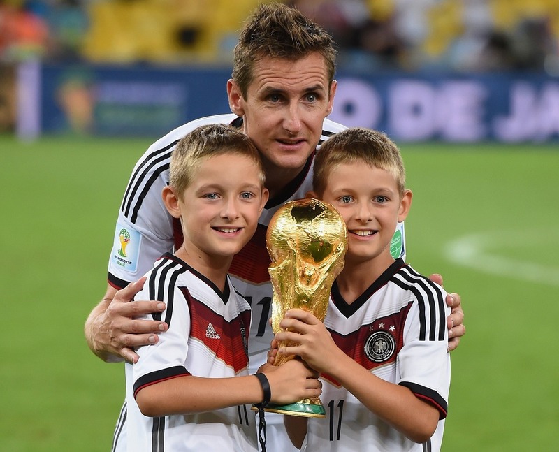 クローゼはなぜ多くのオファーを蹴って引退したのか？ 偉大なる