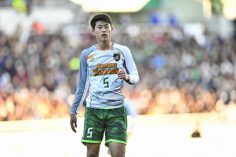 また同じピッチで」2年生CB藤原優大が何度も口にした最上級生へ