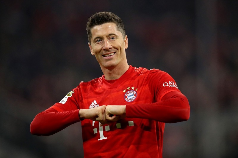 怪物級の一台！」「すべてが美しい」レバンドフスキが珍しく公開した超