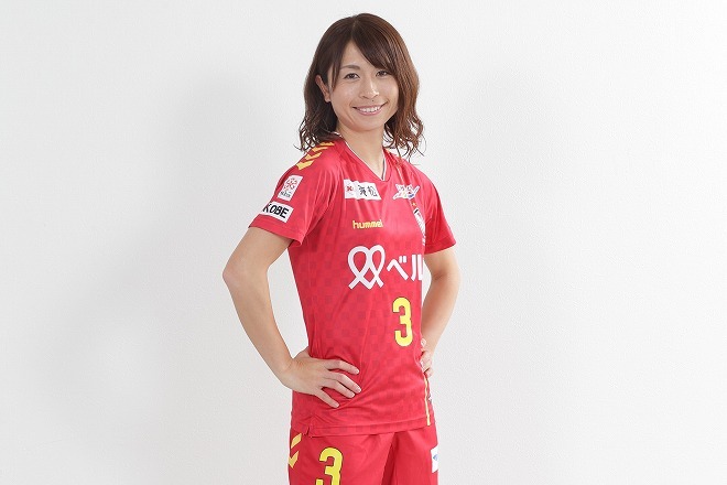 Inacの日本代表df鮫島彩が同僚の0試合出場を祝福 独特すぎる ケーキの投稿にファン反応 出た サッカーダイジェストweb