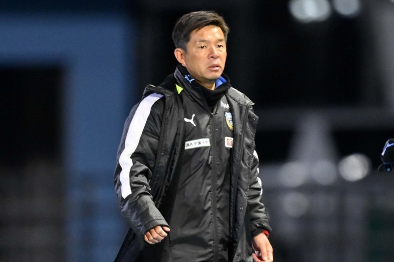 カッコよすぎ」「ヒールだったんだ…」川崎・鬼木監督が試合中に魅せた