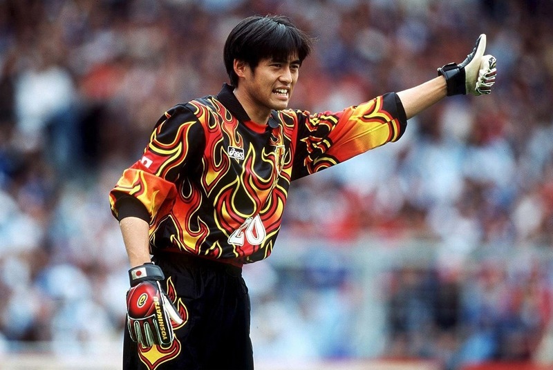 川口能活 CMで実際に着用 サイン入り 今日のGKはアタってる！」が禁句!? 安永聡太郎が先輩・川口能活に怒