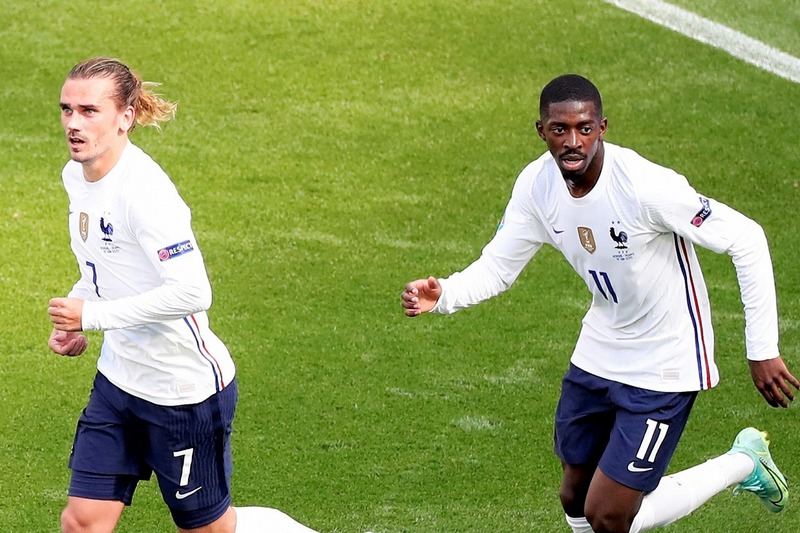 デンベレ＆グリエーズマンが日本人を差別？ 流出した来日時の動画が