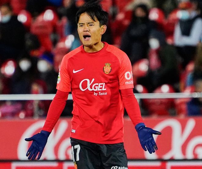 クボの上をボールが行き来するだけ」衝撃のタッチ数2回…久保建英を