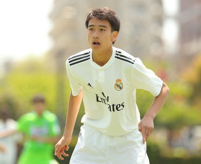 メンツがヤバい」マドリーの中井卓大がトップチームの練習参加を