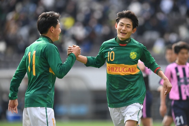 ついにベスト８が出揃う 青森山田 静岡学園 大津 前橋育英など強豪校が名乗り 選手権３回戦 サッカー スポーツブル スポブル