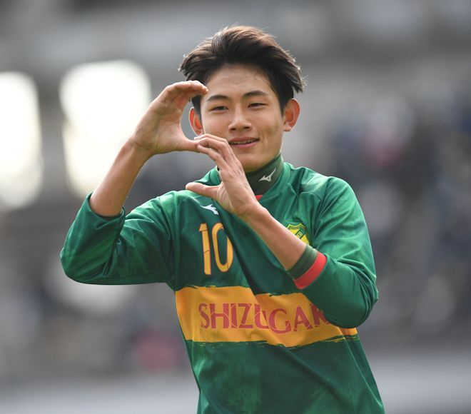 止められへん、上手すぎる」“鮮烈3人抜き弾”の静学10番・古川陽介に